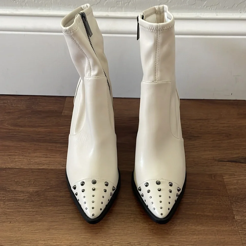New Michael Kors Dover Heeled Booties